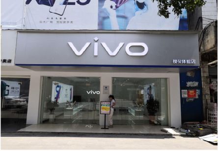 富宁}做一个门店面广告招牌需要多少钱？
