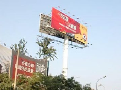 富宁户外广告怎么做才能让人一眼记住？